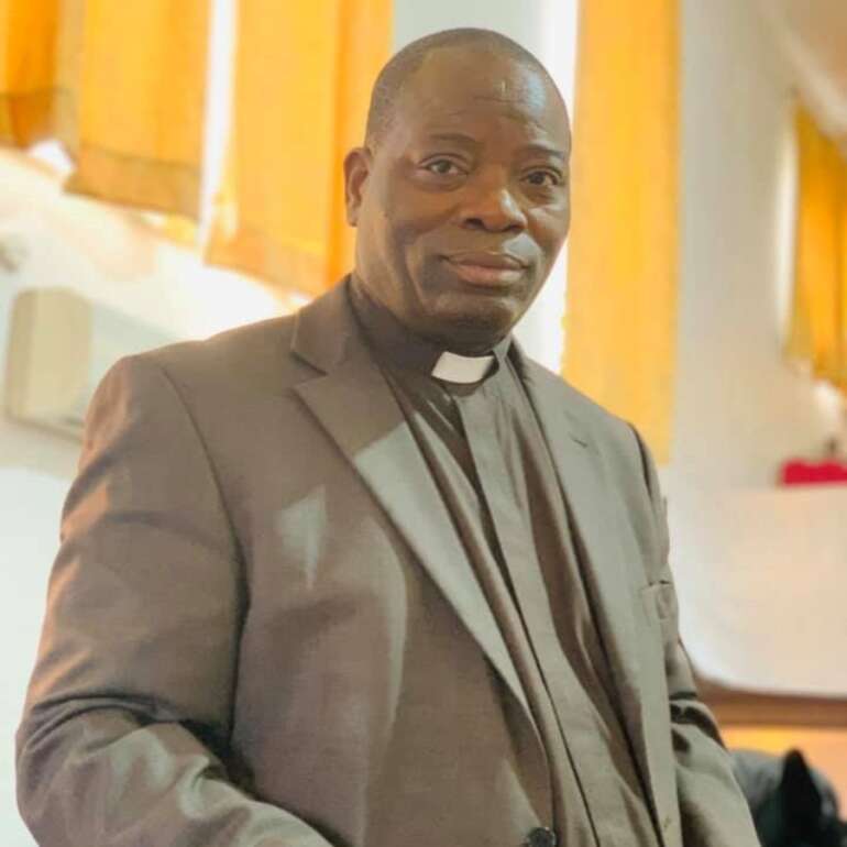 Pastor Samuel Fasoro